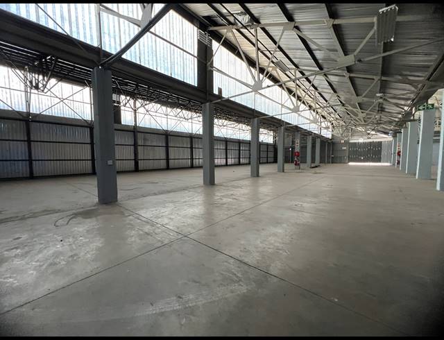 1,600M² WAREHOUSE TO LET IN ALRODE